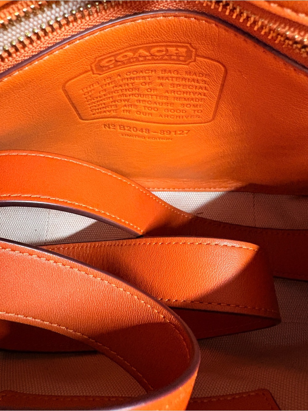 Coach rambler in Mango crossbody - Picture 6 of 9